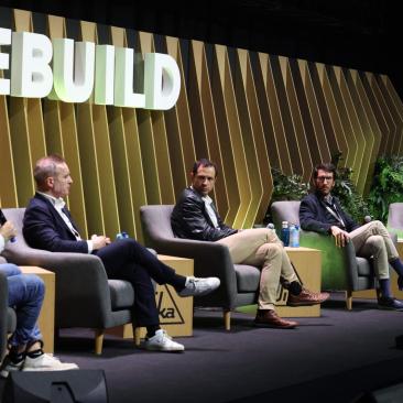 Mesa redonda Rebuild 2024